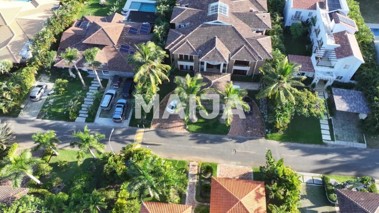 Дом в Пунта-Кана, Доминиканская Республика, 1 437 м² - фото 2