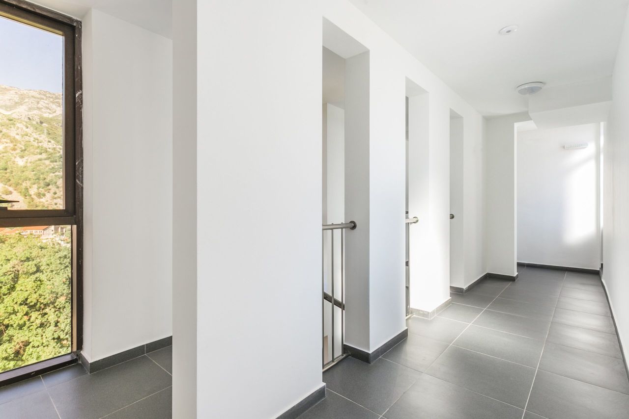 Квартира в Будве, Черногория, 132 м² - фото 14