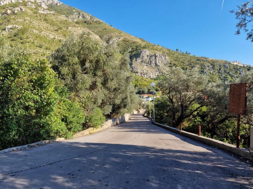 Земля в Режевичах, Черногория, 1 700 м² - фото 4