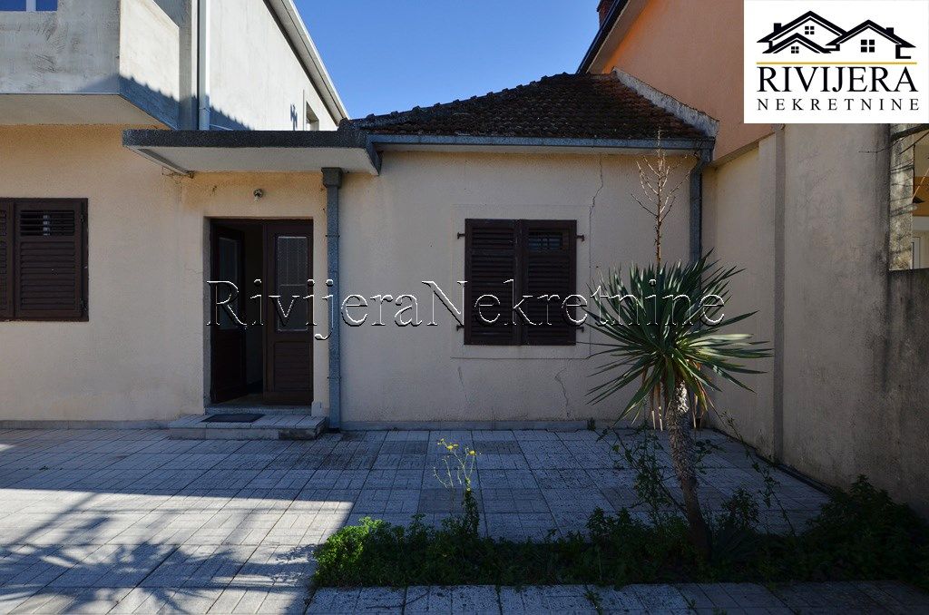 Дом в Херцег-Нови, Черногория, 57 м² - фото 4