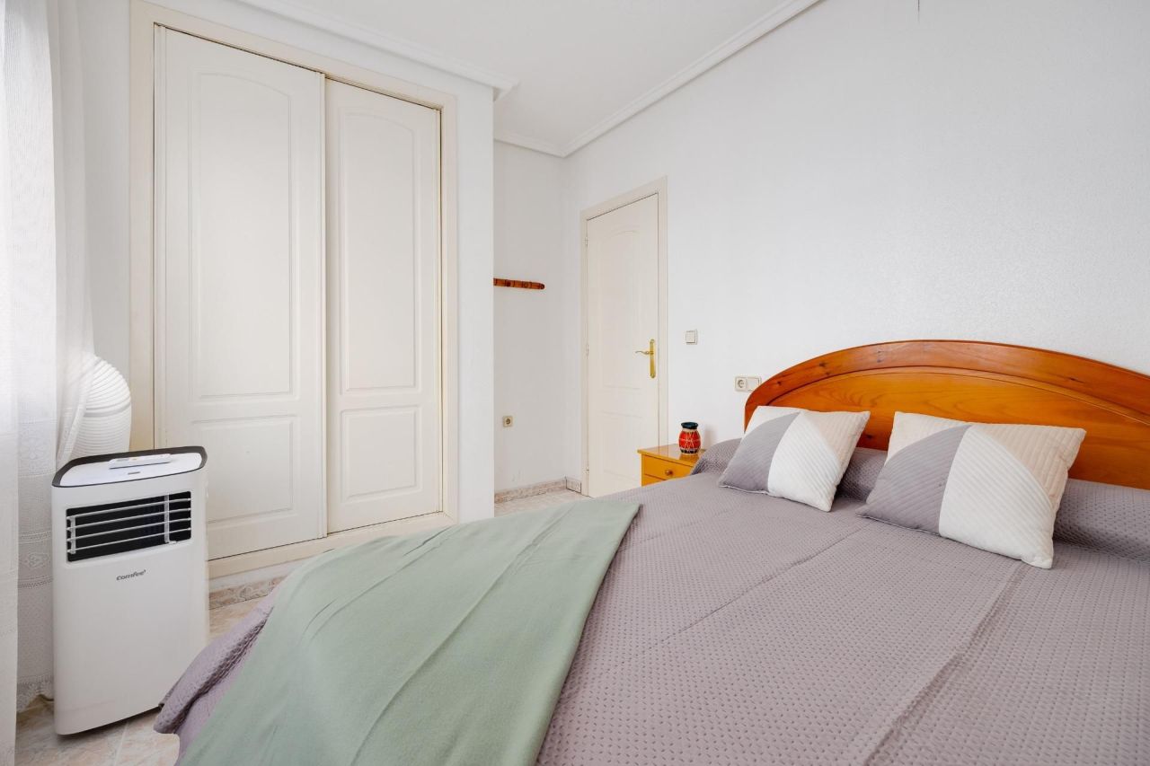 Квартира в Торревьехе, Испания, 60 м² - фото 11