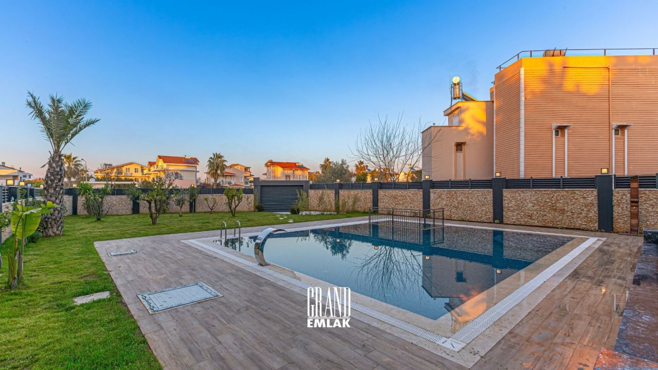 Вилла в Анталии, Турция, 650 м² - фото 3