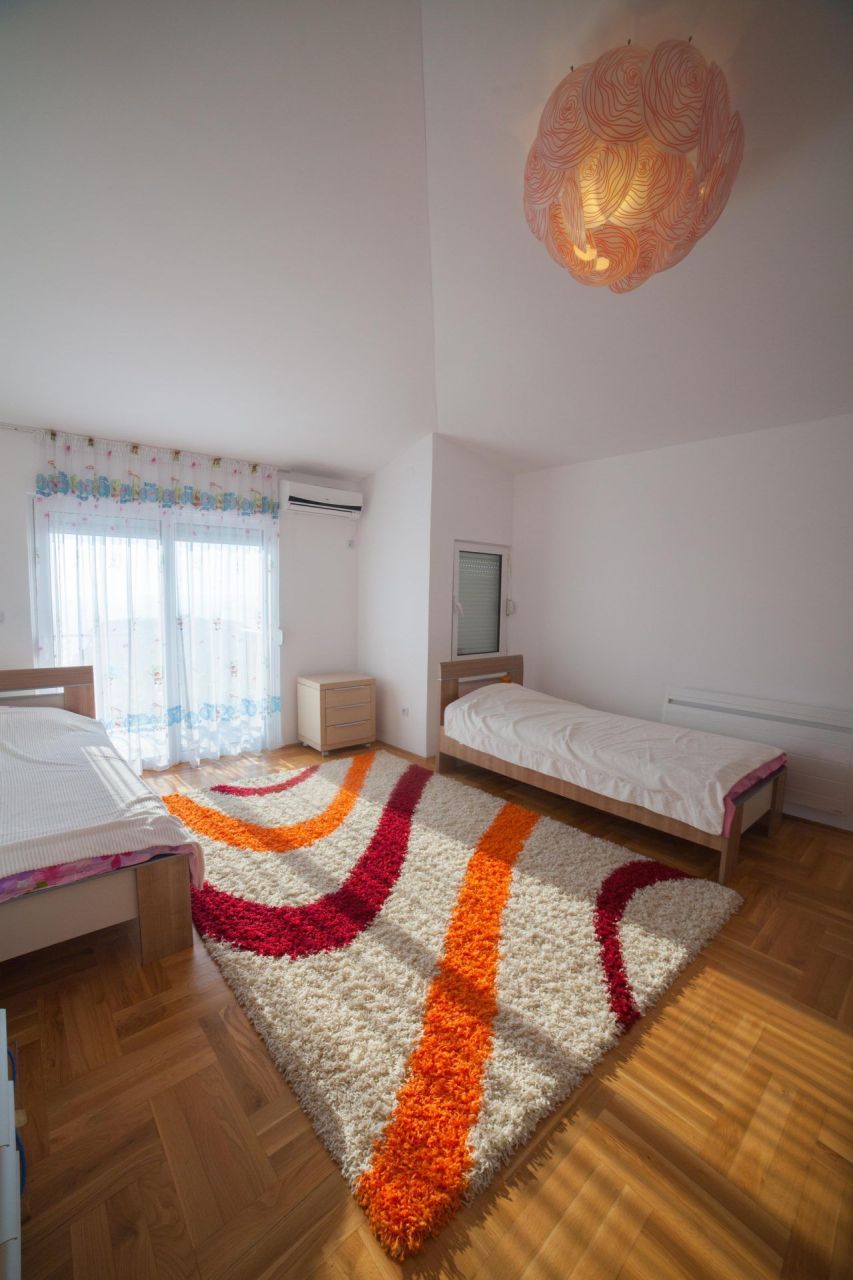 Вилла в Баре, Черногория, 240 м² - фото 3