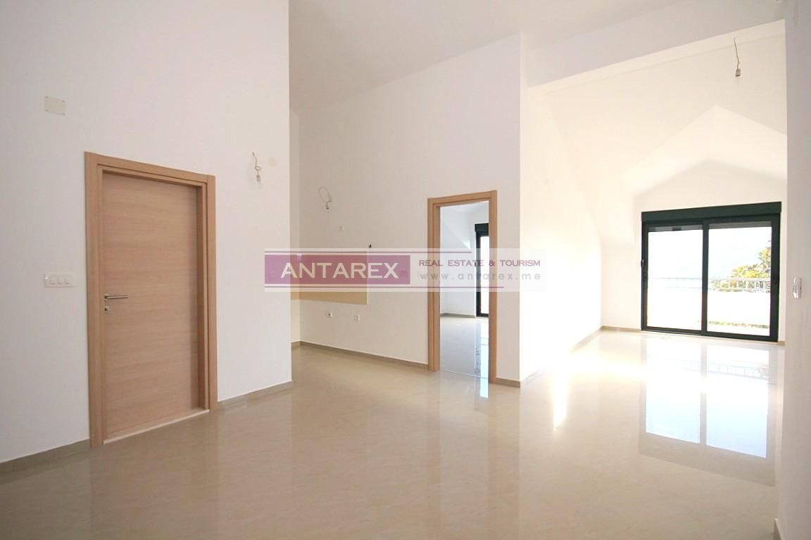 Апартаменты в Игало, Черногория, 97 м² - фото 2