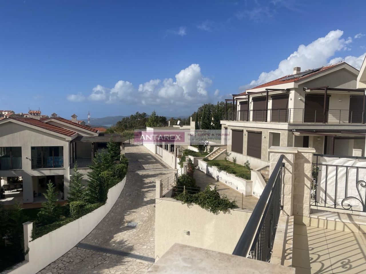 Вилла в Святом Стефане, Черногория, 354 м² - фото 4