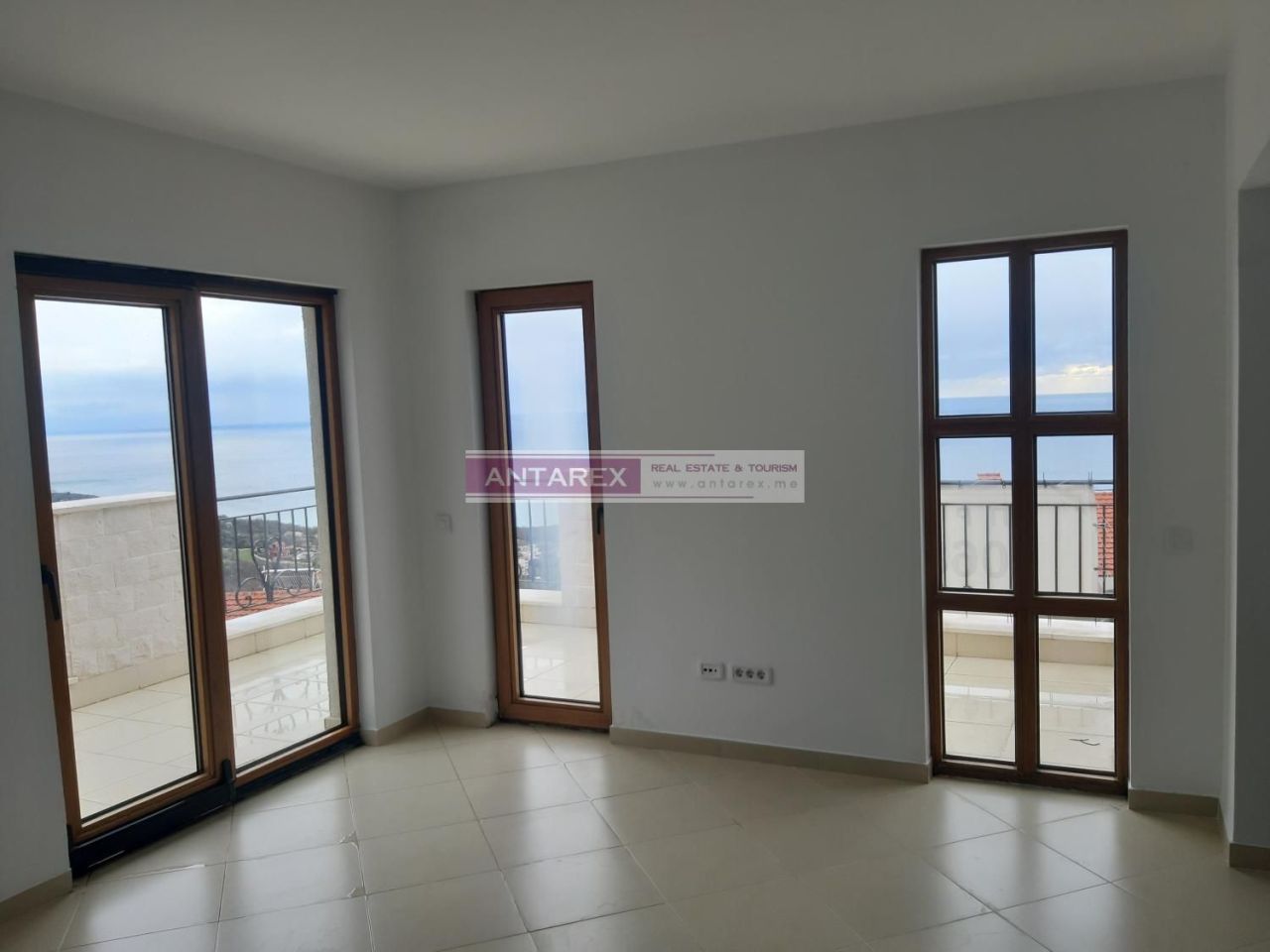 Вилла в Святом Стефане, Черногория, 354 м² - фото 12