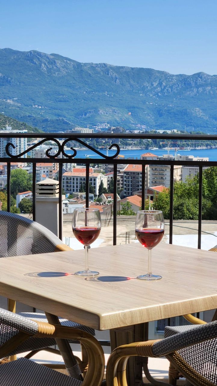 Квартира в Будве, Черногория, 65 м² - фото 2