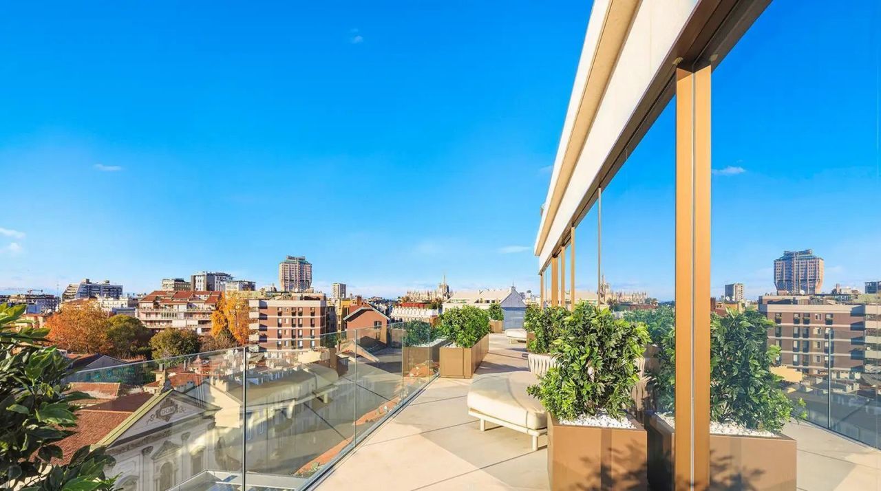 Пентхаус в Милане, Италия, 1 100 м² - фото 16