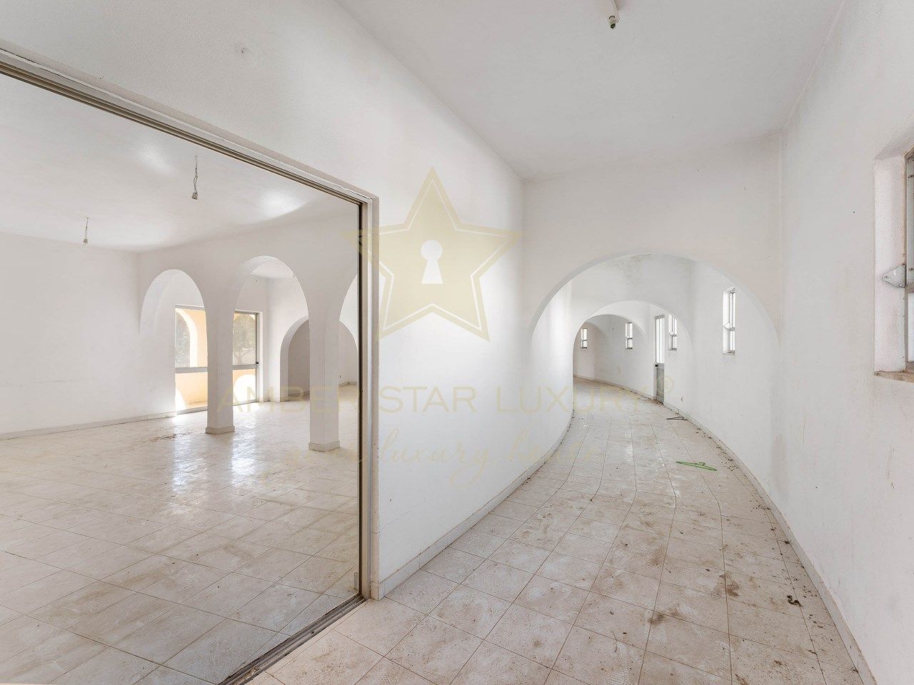 Магазин в Картейра, Португалия, 365 м² - фото 7