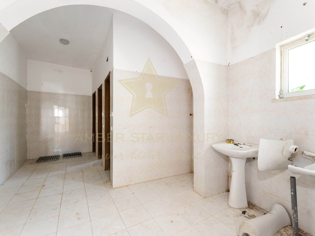 Магазин в Картейра, Португалия, 365 м² - фото 9