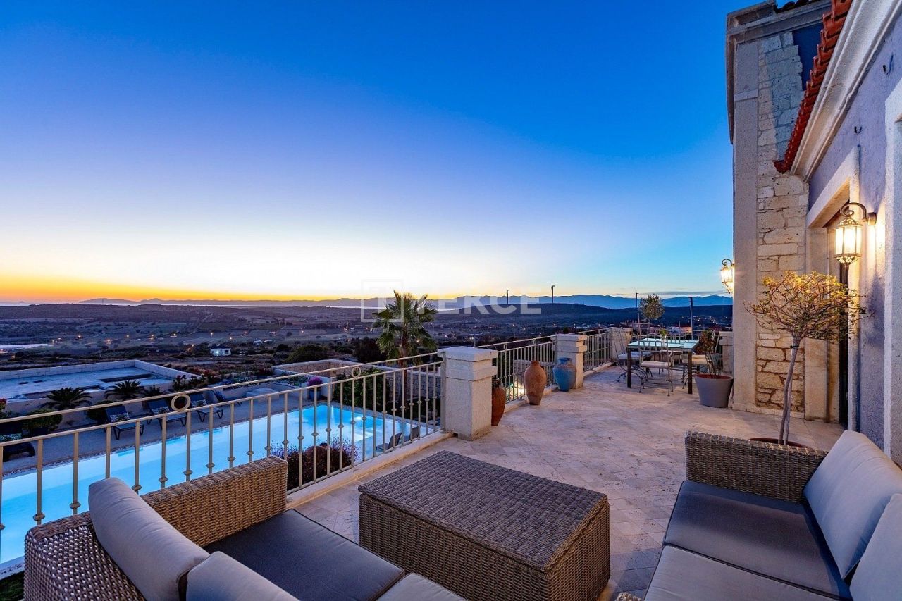 Вилла в Чешме, Турция, 580 м² - фото 19