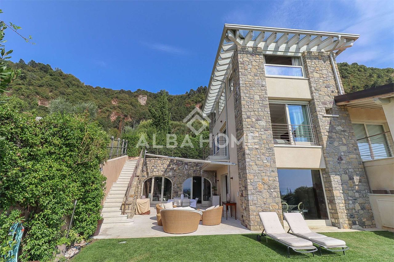 Вилла Via San Bartolomeo, Италия, 250 м² - фото 8