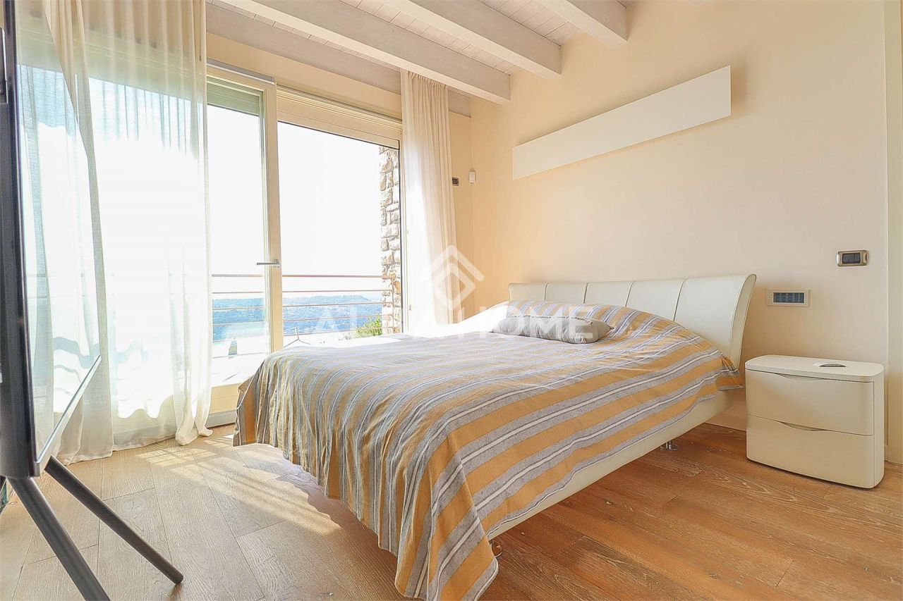 Вилла Via San Bartolomeo, Италия, 250 м² - фото 16