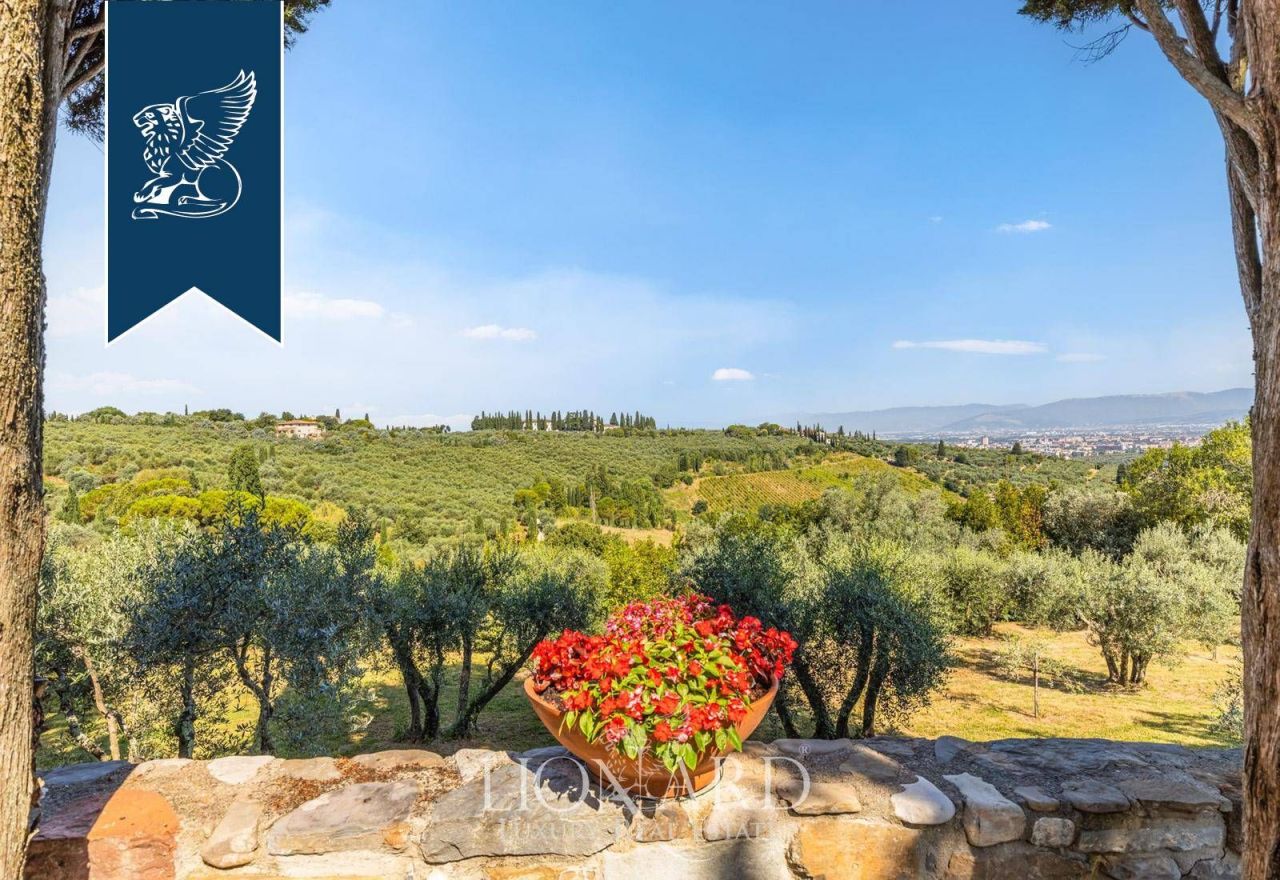 Вилла во Флоренции, Италия, 715 м² - фото 8