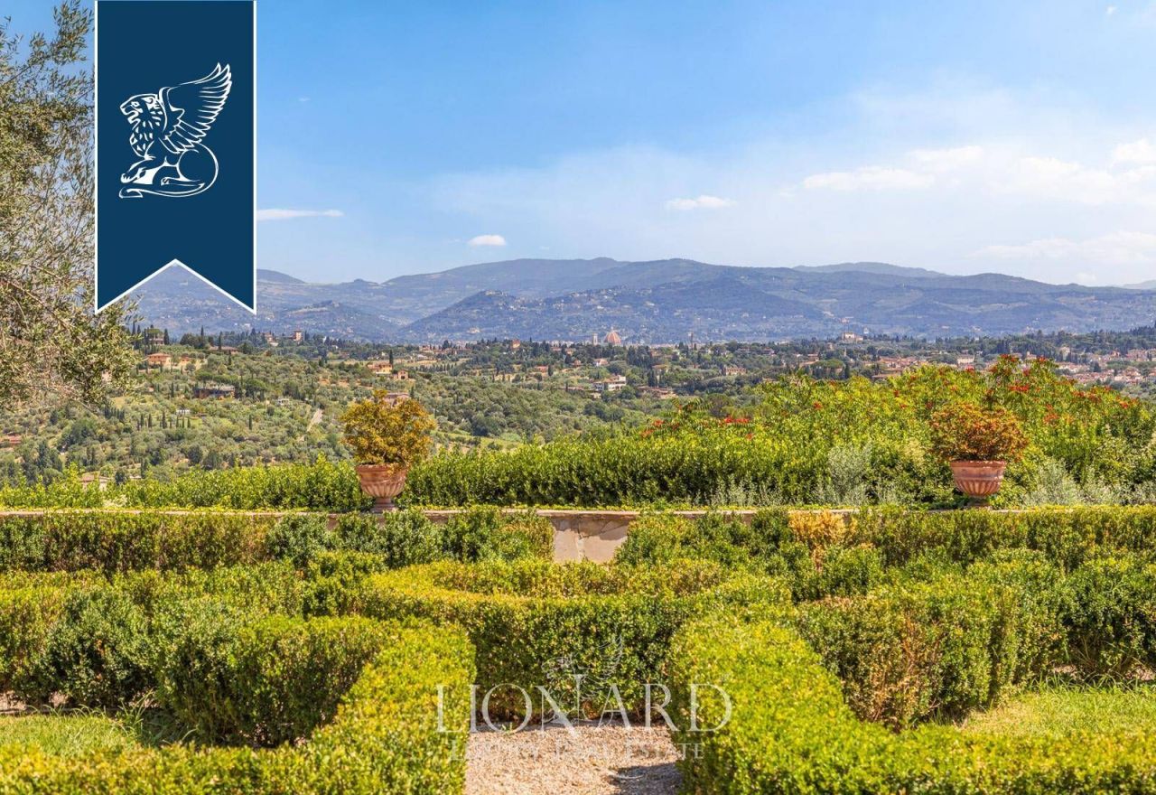 Вилла во Флоренции, Италия, 715 м² - фото 12