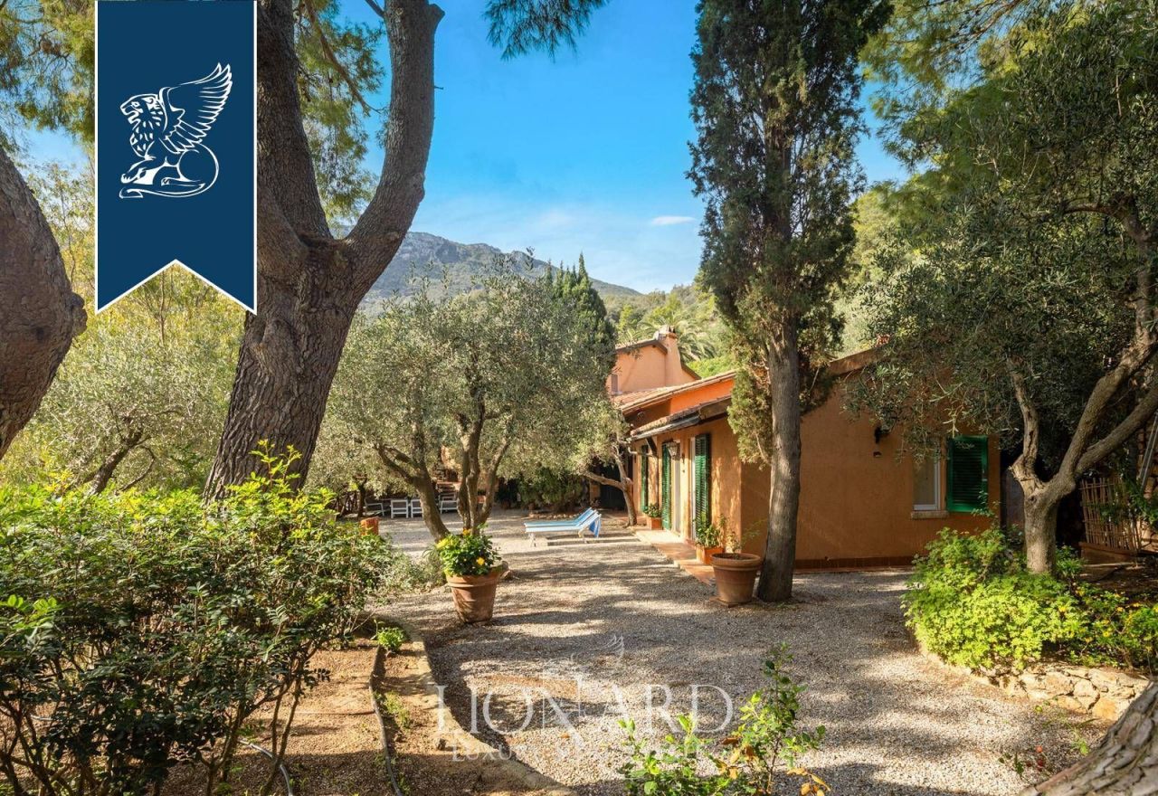 Вилла в Монте-Арджентарио, Италия, 350 м² - фото 13