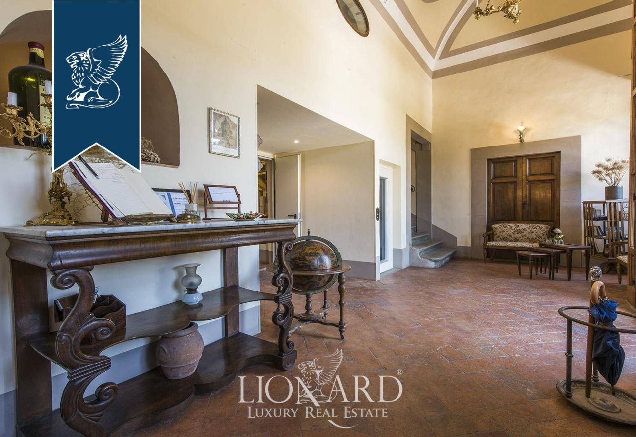 Вилла во Флоренции, Италия, 2 100 м² - фото 18