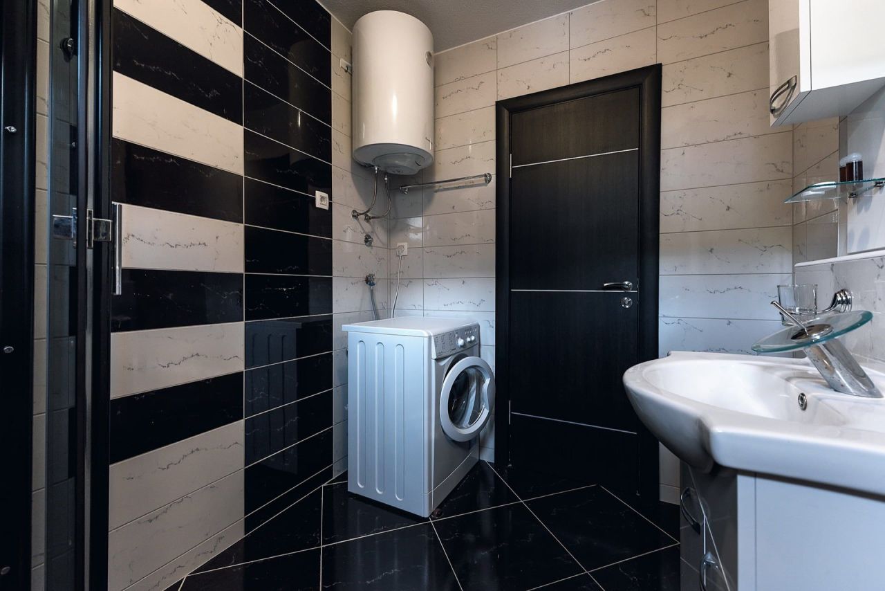 Квартира в Будве, Черногория, 51 м² - фото 16