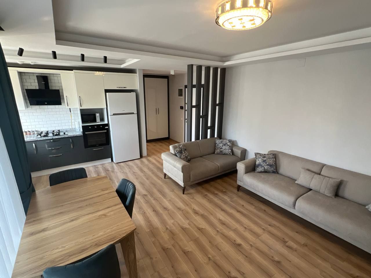 Квартира в Мерсине, Турция, 90 м² - фото 1