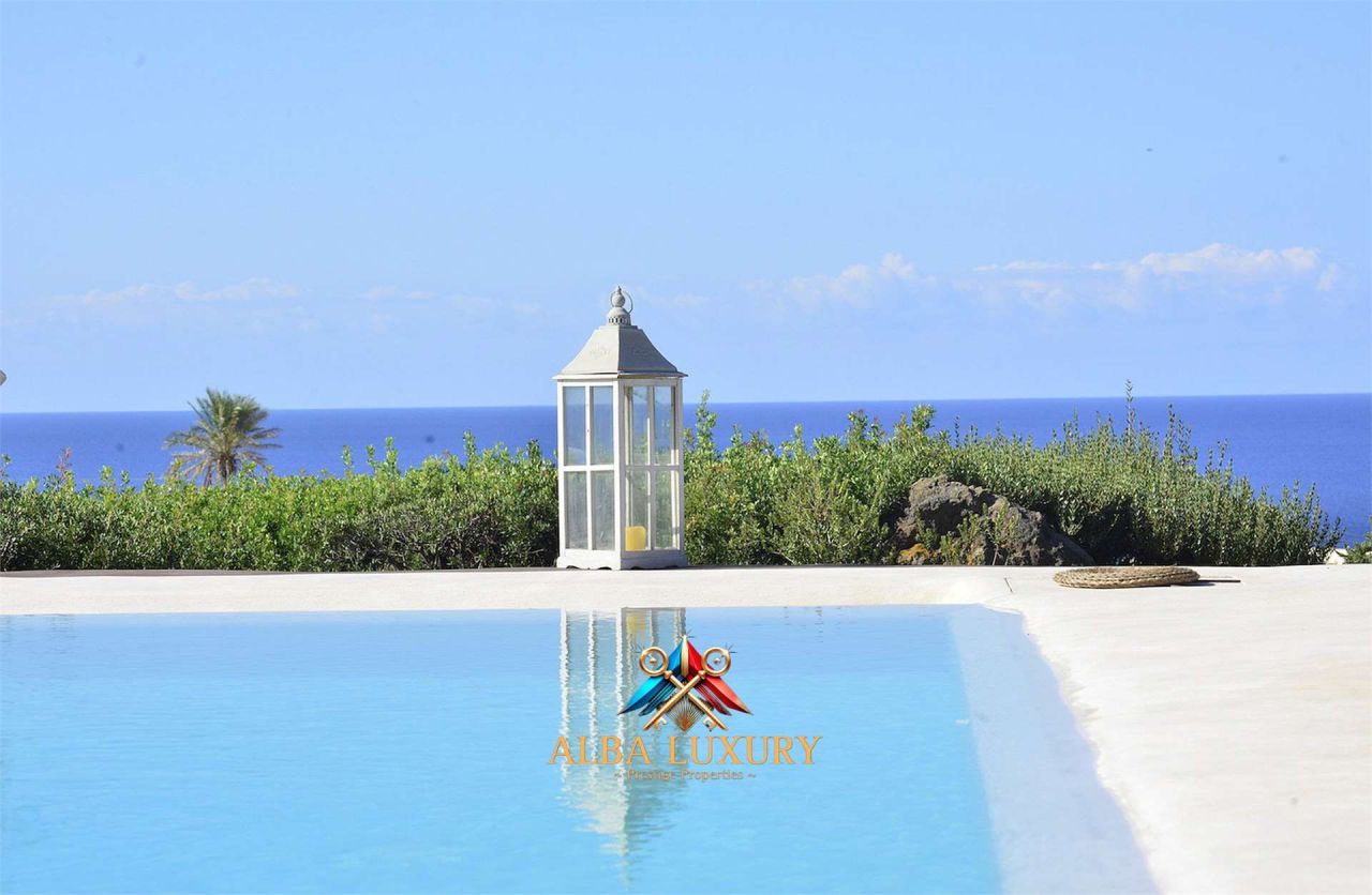 Вилла на о-ве Пантеллерия, Италия, 770 м² - фото 4