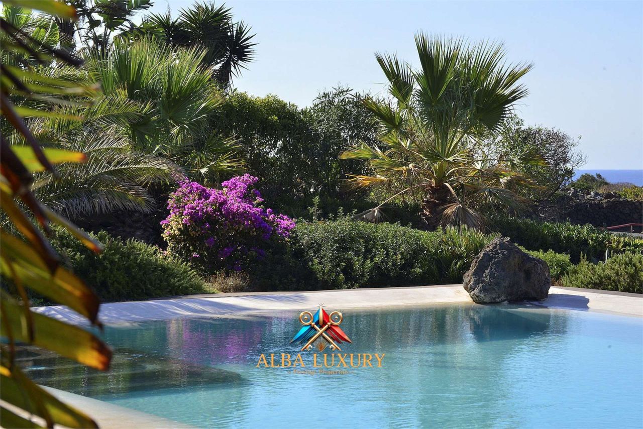 Вилла на о-ве Пантеллерия, Италия, 770 м² - фото 9