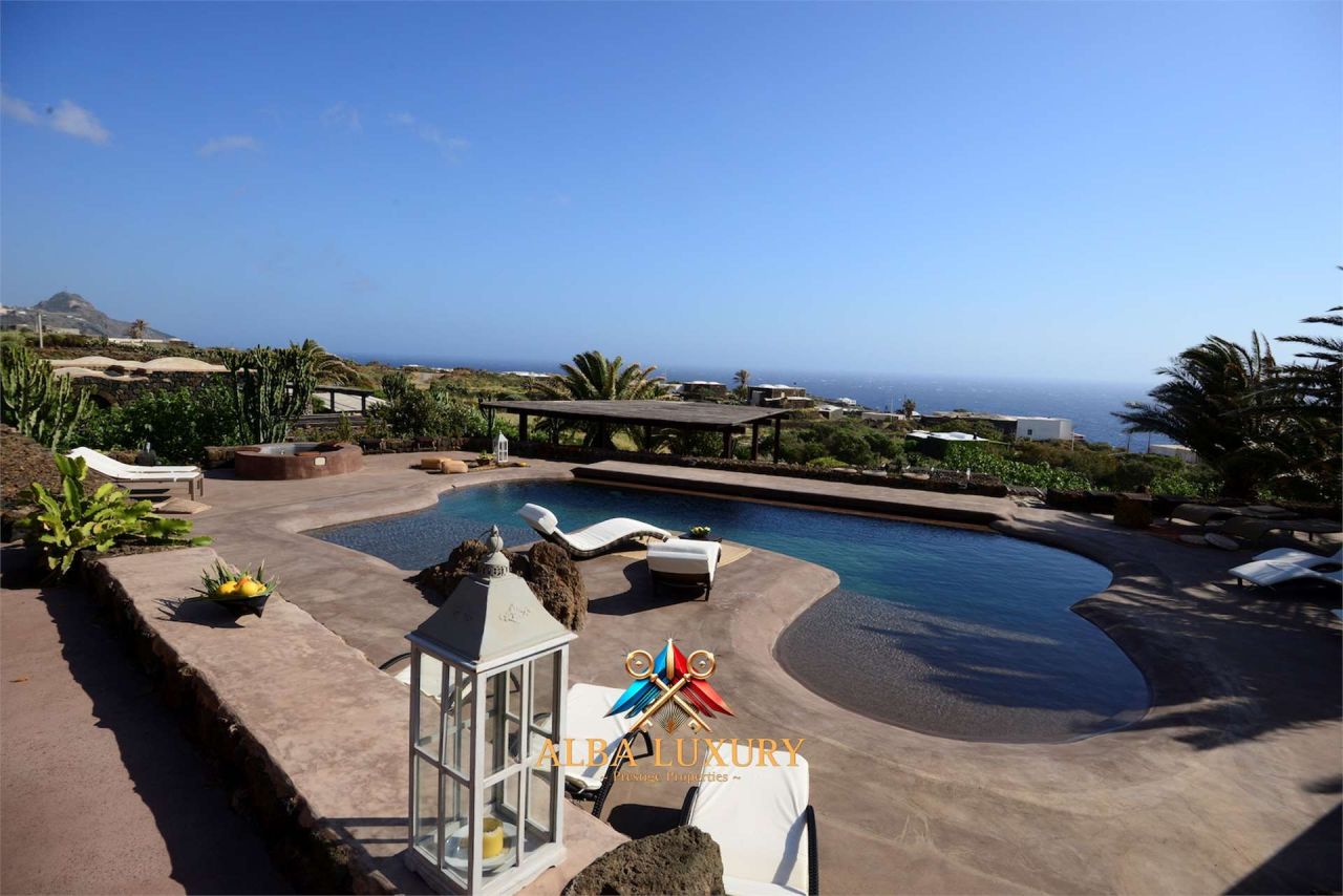 Вилла на о-ве Пантеллерия, Италия, 770 м² - фото 13