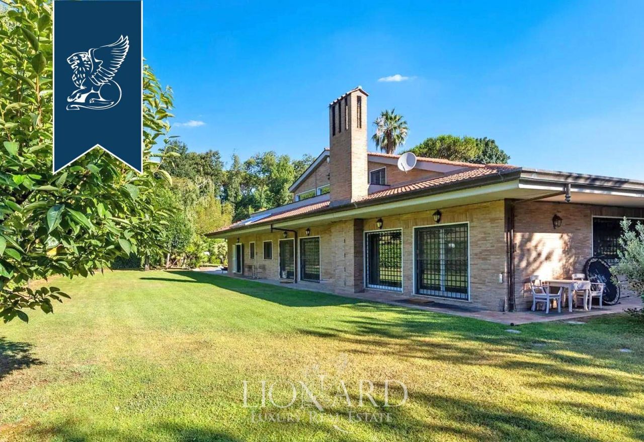 Вилла в Риме, Италия, 500 м² - фото 2