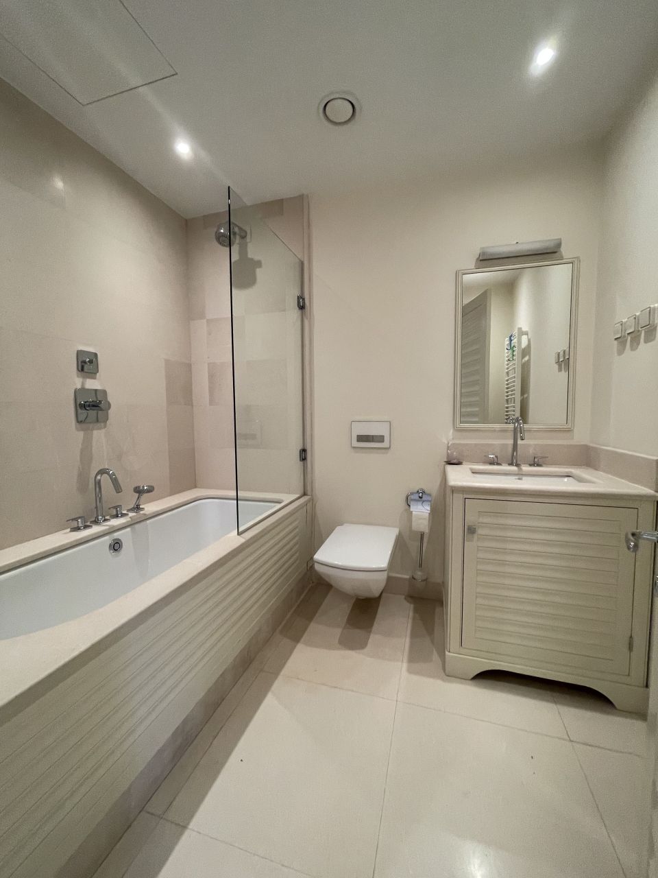 Квартира в Тивате, Черногория, 68 м² - фото 13