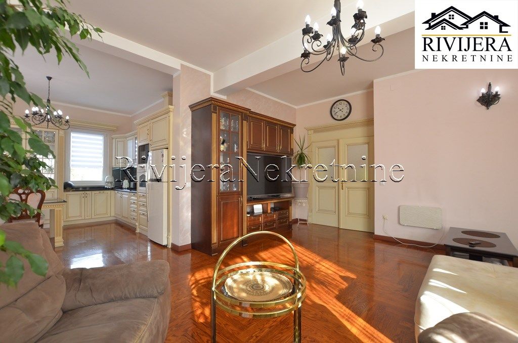 Дом в Херцег-Нови, Черногория, 256 м² - фото 5