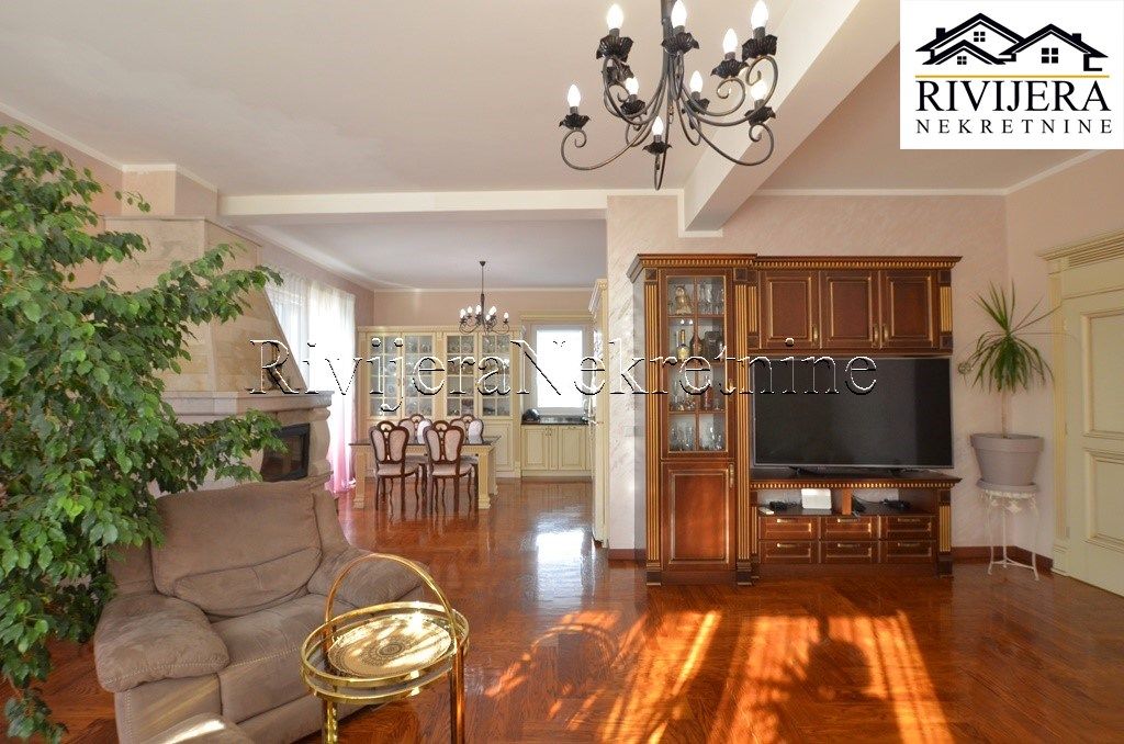 Дом в Херцег-Нови, Черногория, 256 м² - фото 7