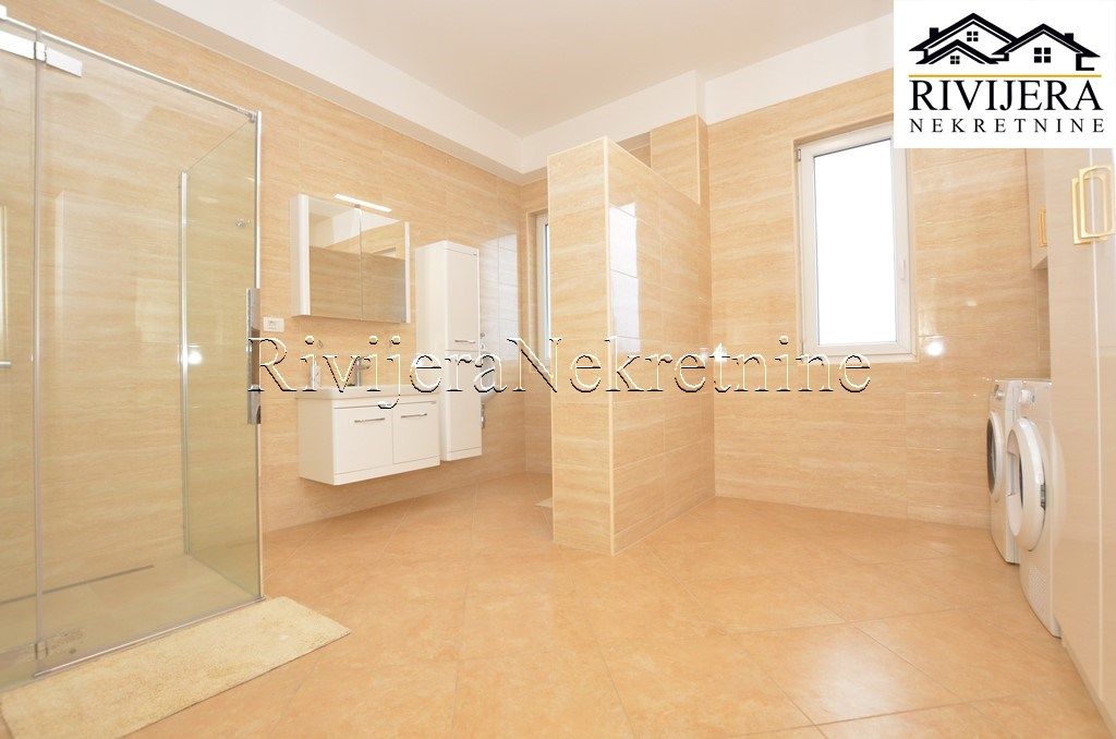 Дом в Херцег-Нови, Черногория, 256 м² - фото 12