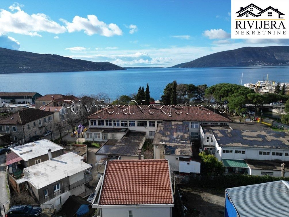 Дом в Херцег-Нови, Черногория, 256 м² - фото 3