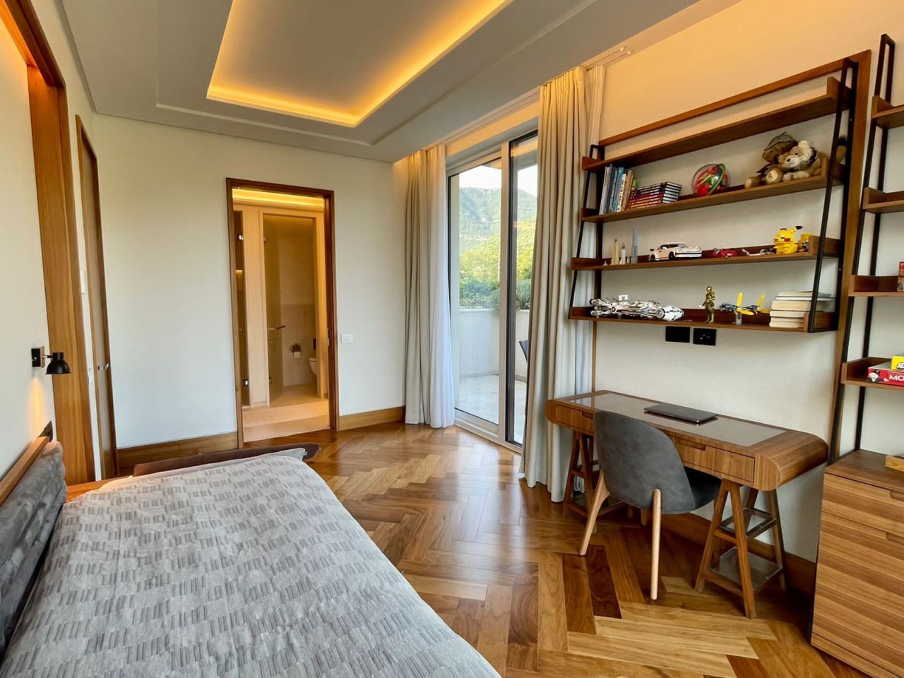 Квартира в Тивате, Черногория, 146 м² - фото 12