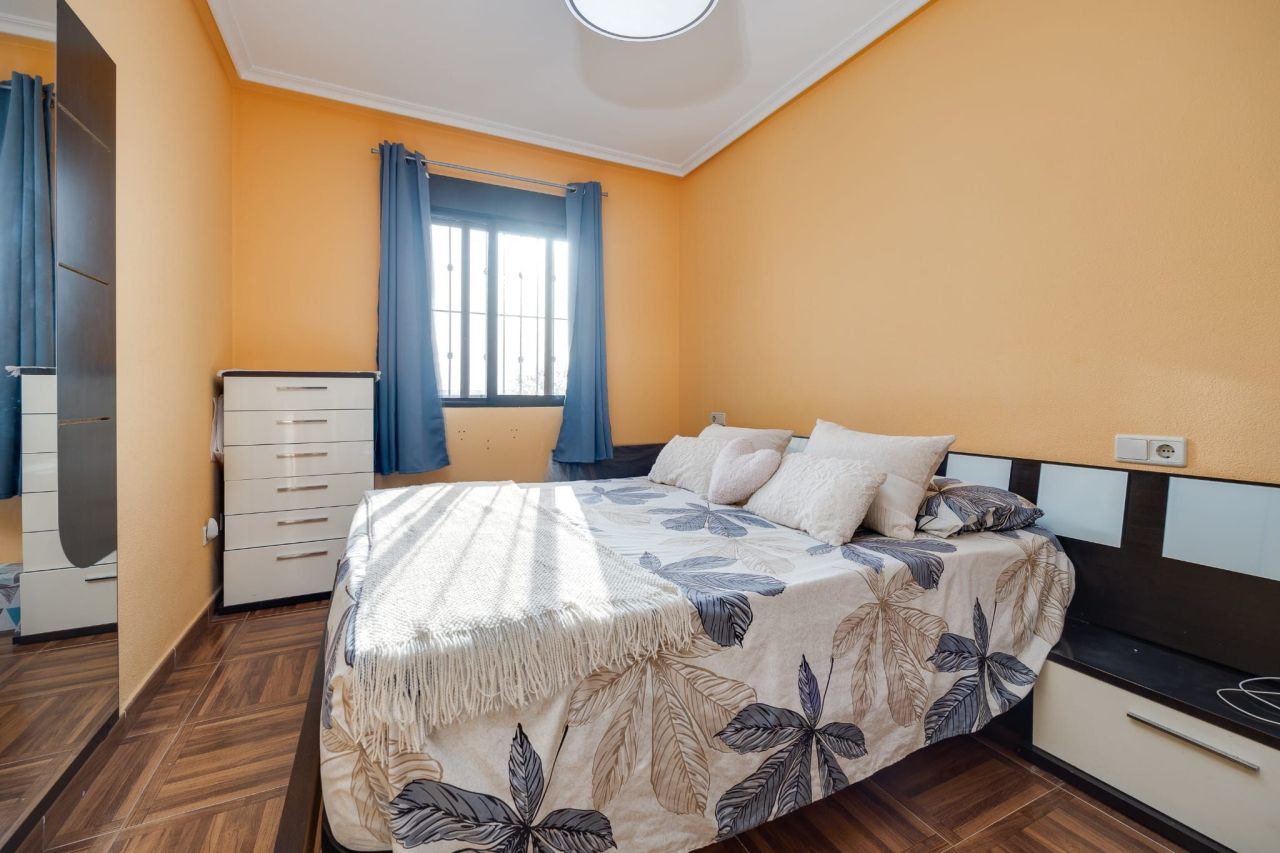 Апартаменты в Торревьехе, Испания, 69 м² - фото 8