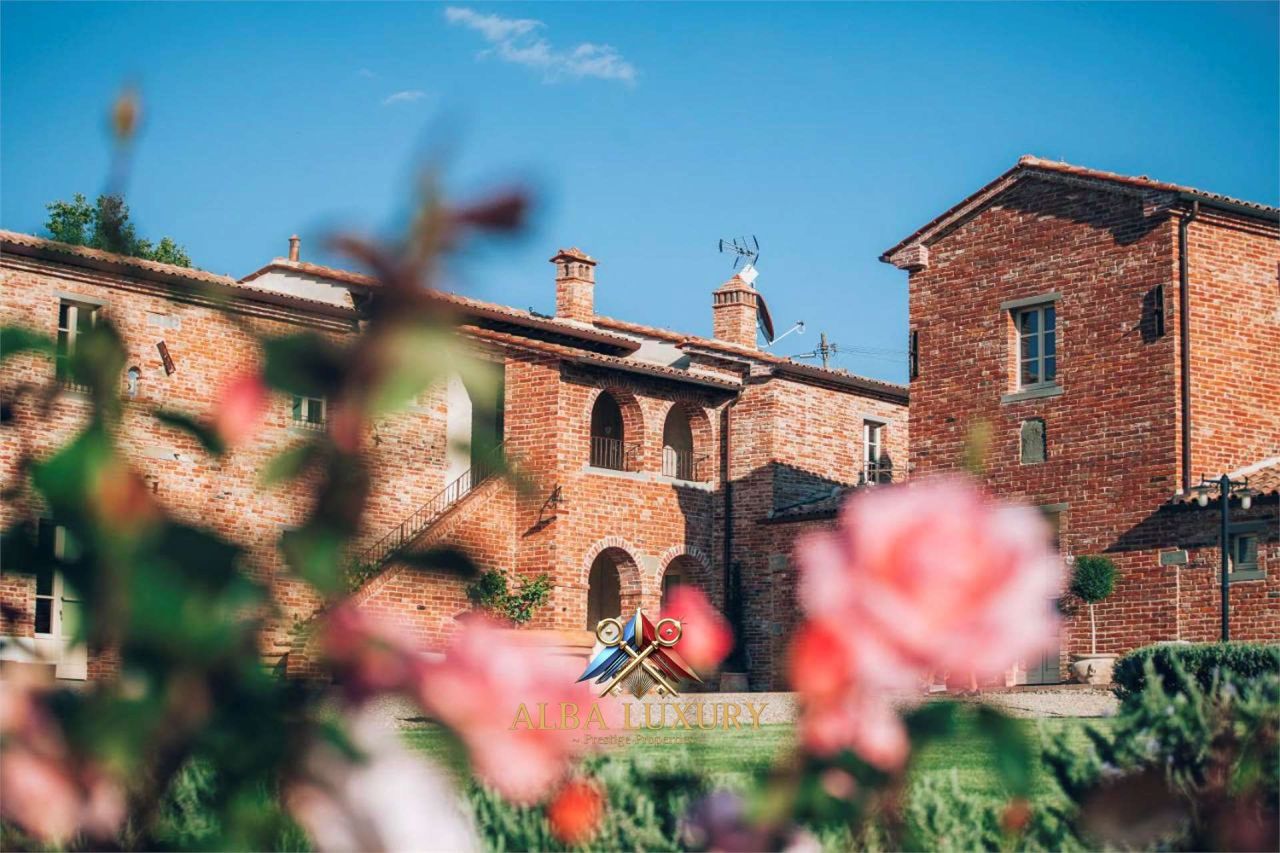 Апартаменты в Фояно-делла-Кьяне, Италия, 650 м² - фото 2