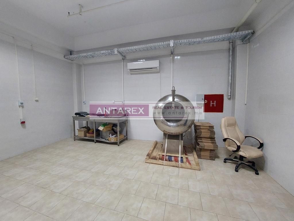 Коммерческая недвижимость в Радановичах, Черногория, 200 м² - фото 3