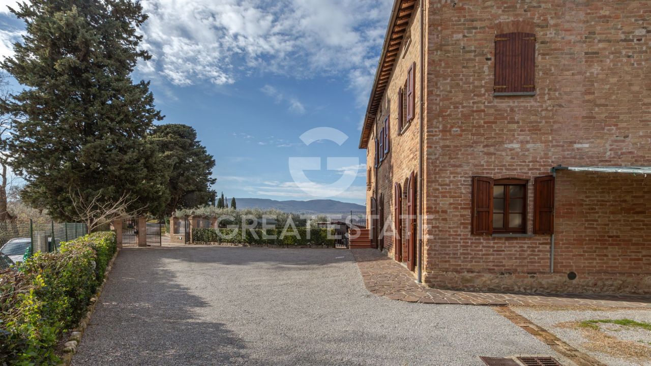 Дом в Кьюси, Италия, 168.5 м² - фото 4