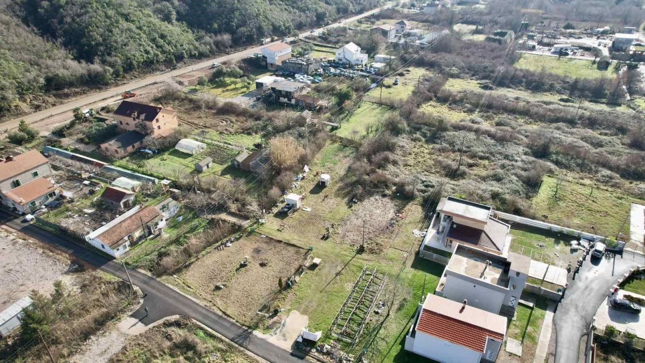 Земля в Радановичах, Черногория, 2 000 м² - фото 8