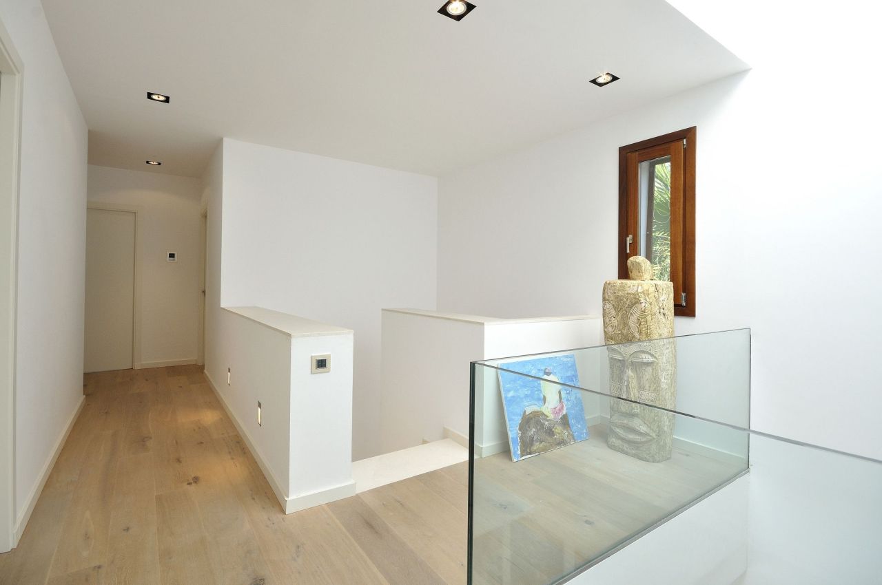 Вилла в Сант-Андреу, Испания, 700 м² - фото 7