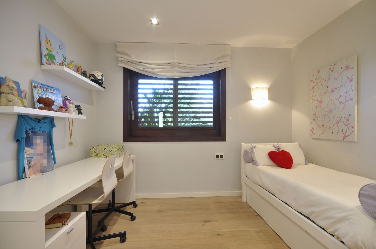 Вилла в Сант-Андреу, Испания, 700 м² - фото 10