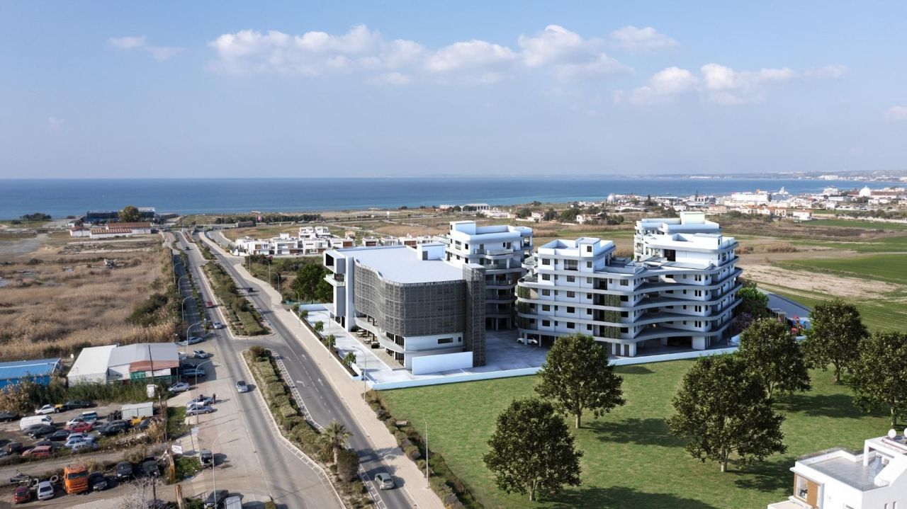 Офис в Ларнаке, Кипр, 348 м² - фото 1