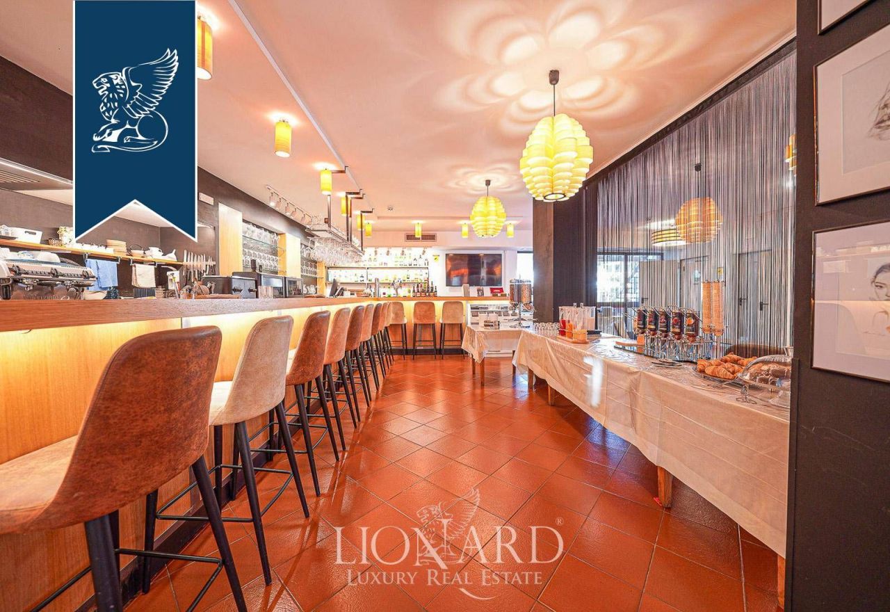 Отель, гостиница в Греве-ин-Кьянти, Италия, 800 м² - фото 2