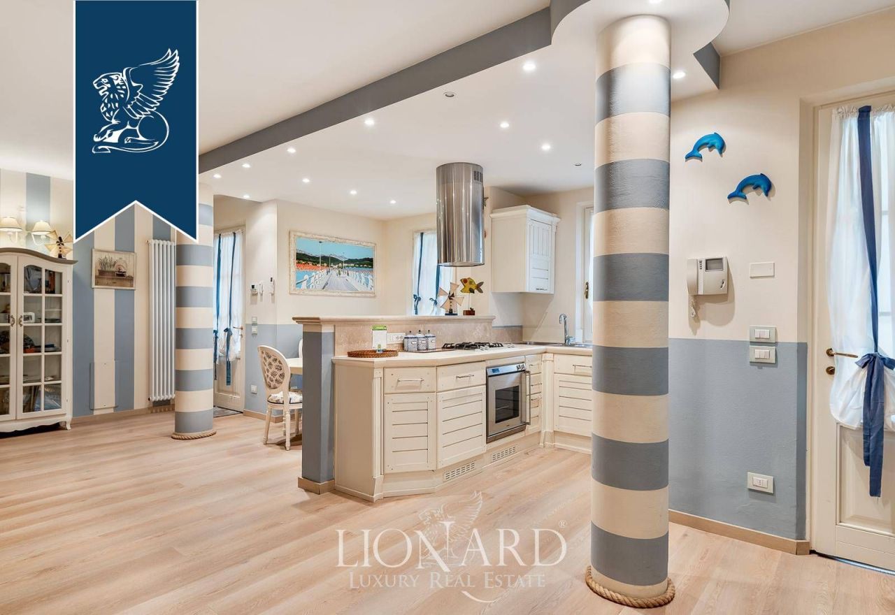 Вилла в Форте деи Марми, Италия, 175 м² - фото 8