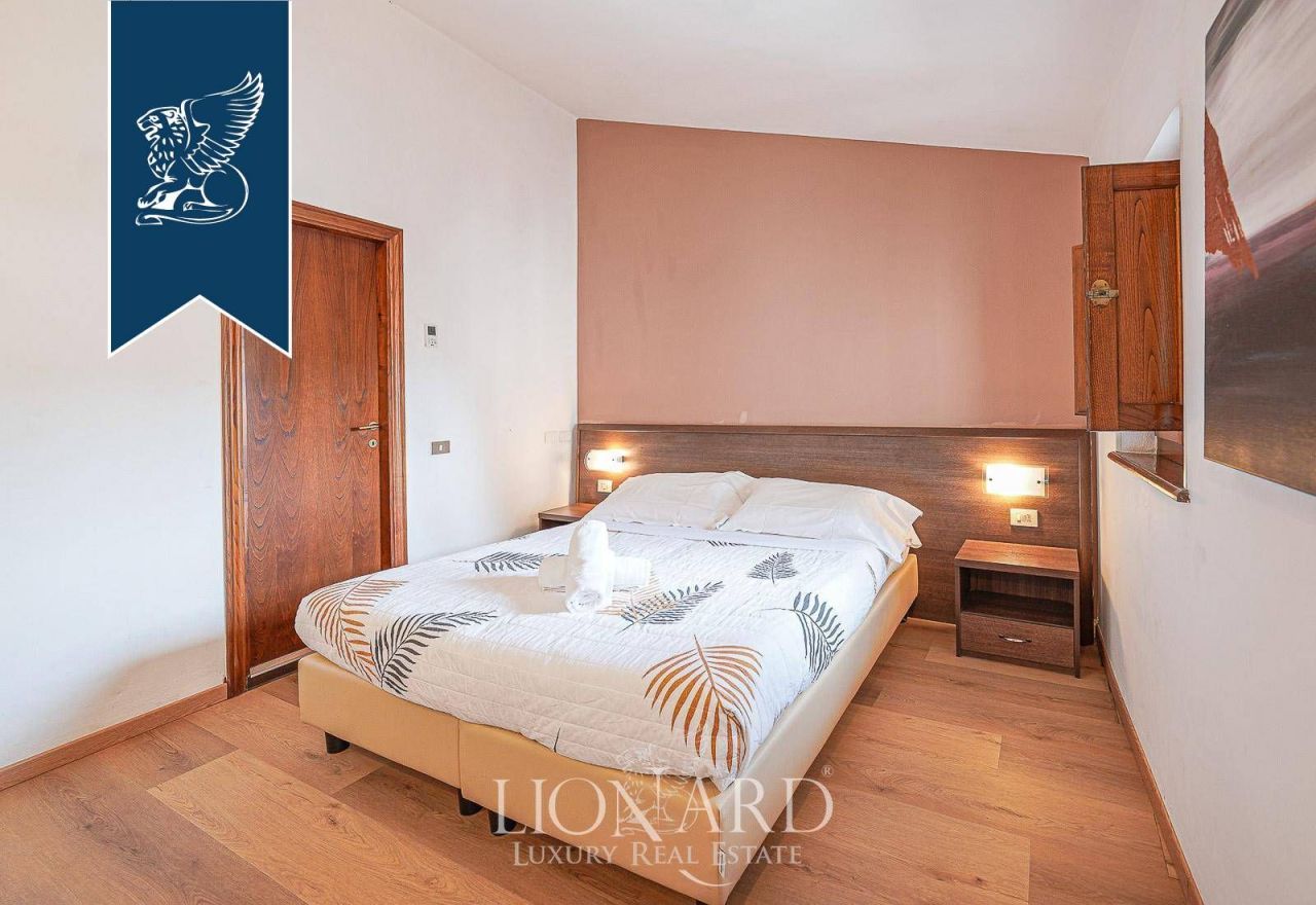 Отель, гостиница в Греве-ин-Кьянти, Италия, 800 м² - фото 11