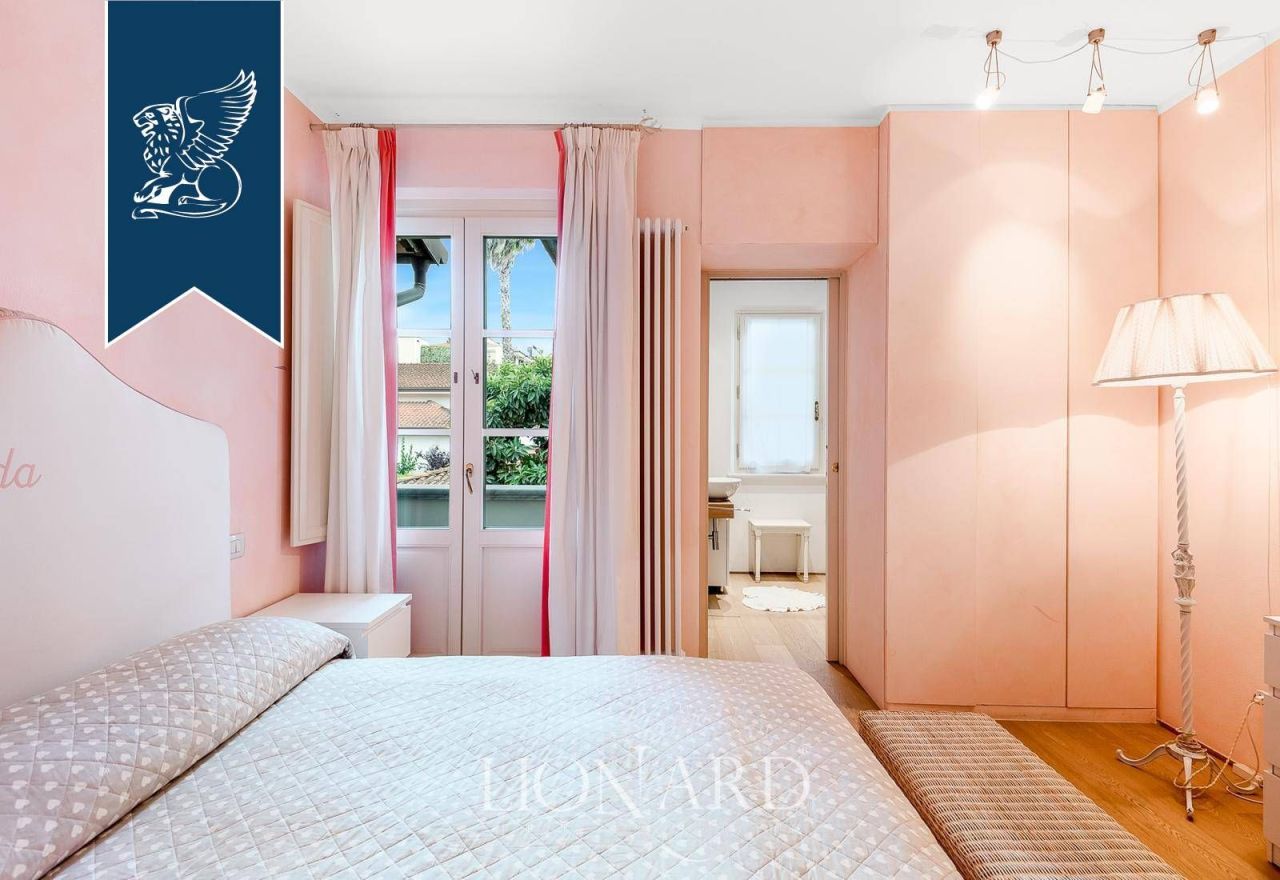 Вилла в Форте деи Марми, Италия, 175 м² - фото 13