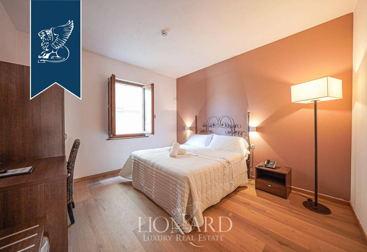 Отель, гостиница в Греве-ин-Кьянти, Италия, 800 м² - фото 16