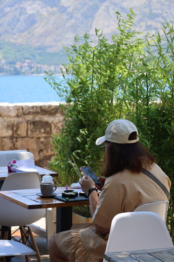 Кафе, ресторан в Херцег-Нови, Черногория, 26 м² - фото 14