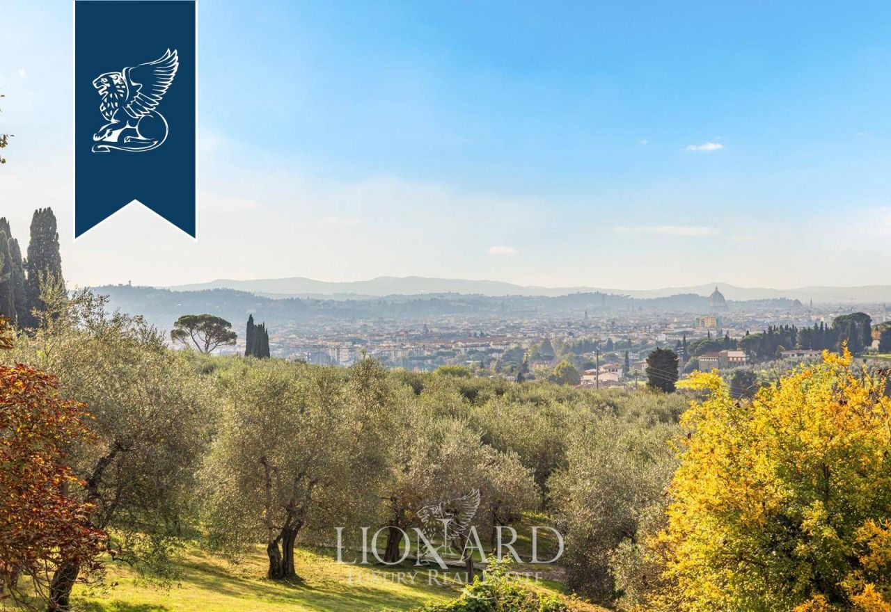 Вилла во Флоренции, Италия, 550 м² - фото 4
