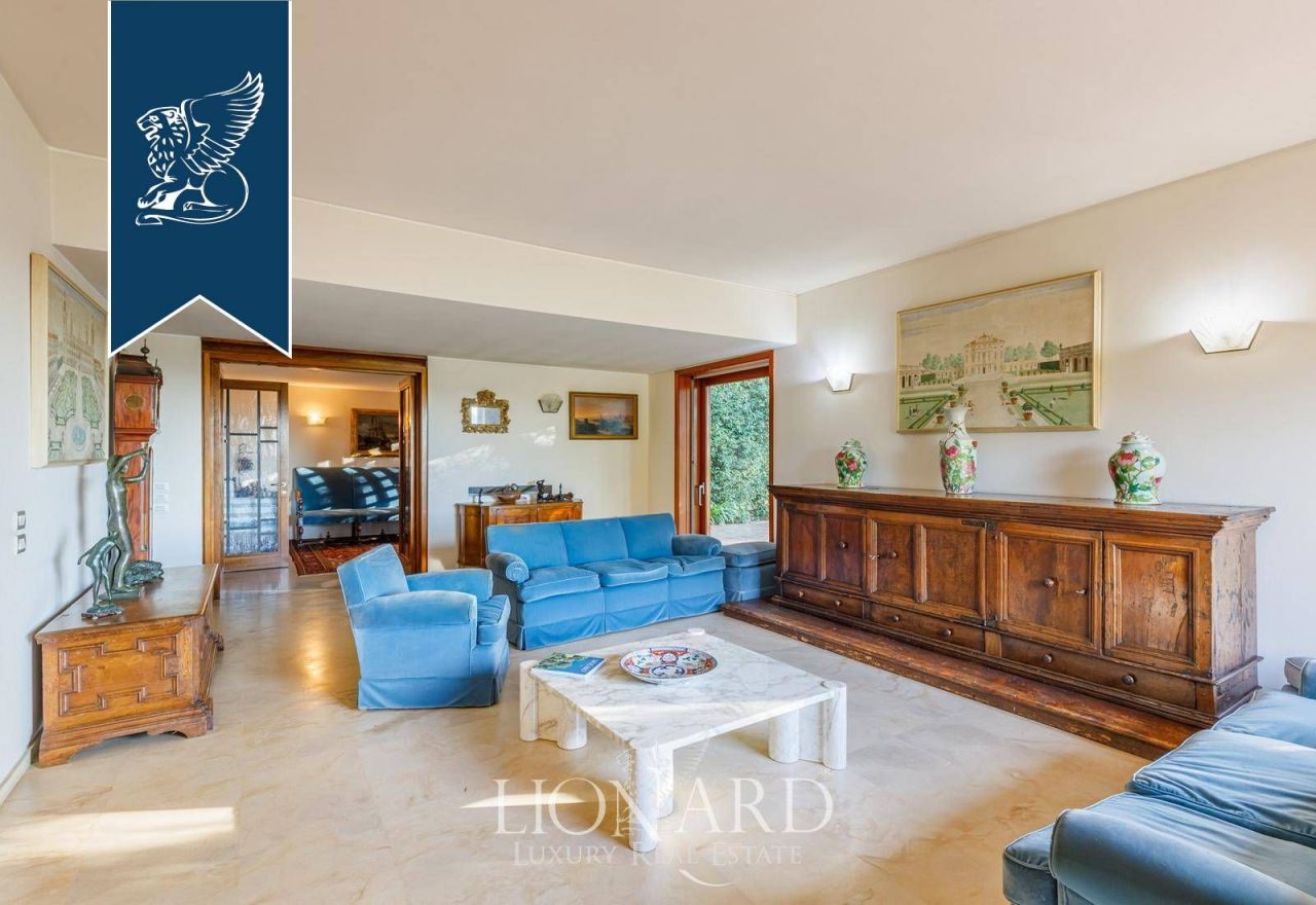 Вилла во Флоренции, Италия, 550 м² - фото 17