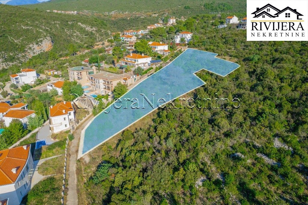Земля в Херцег-Нови, Черногория, 2 090 м² - фото 2
